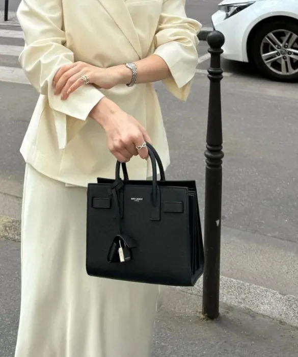 SAINT LAURENT Женская Сумка Sac De Jour Small