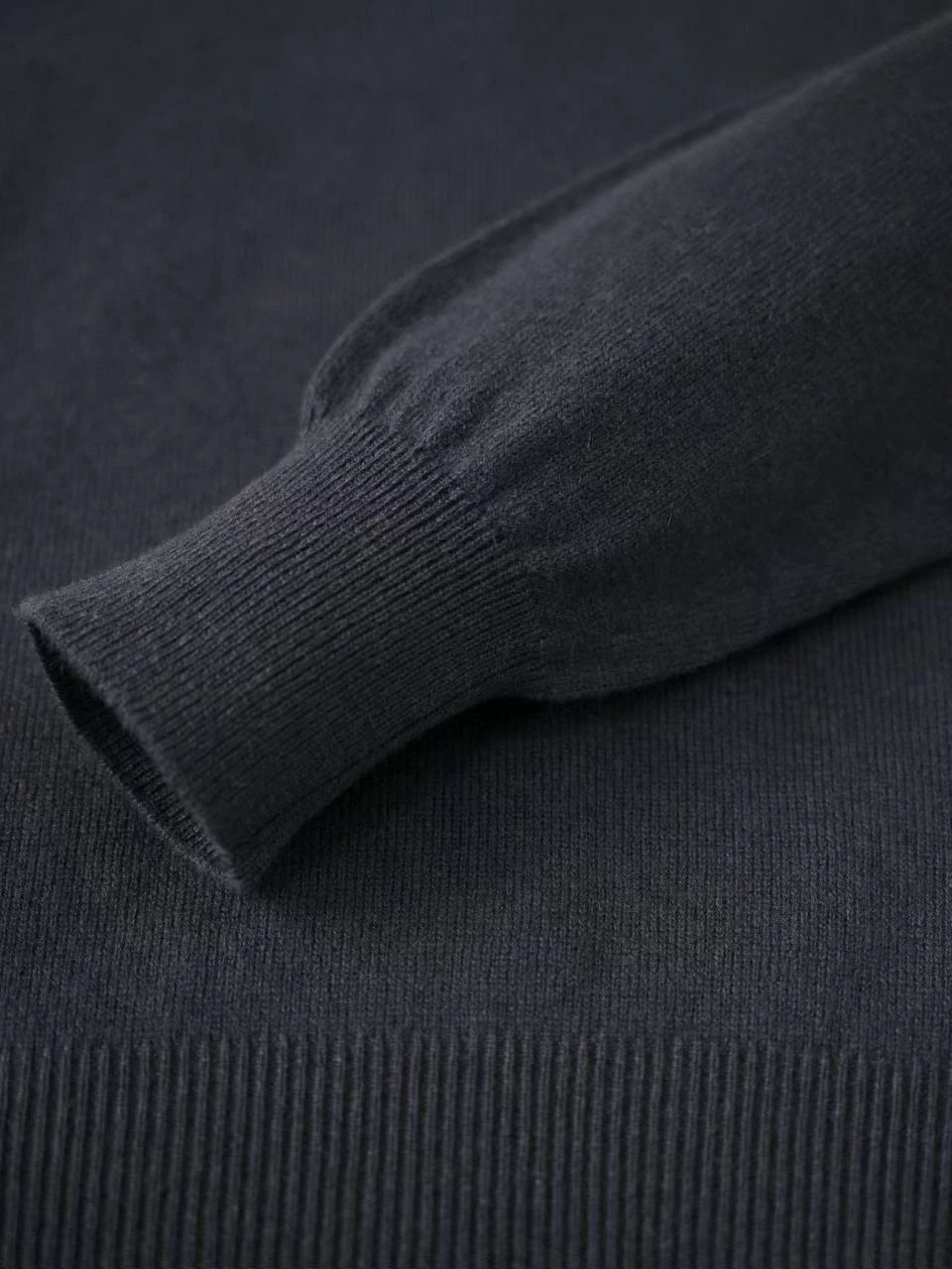 LORO PIANA Мужской свитер из кашемира классический с круглым вырезом