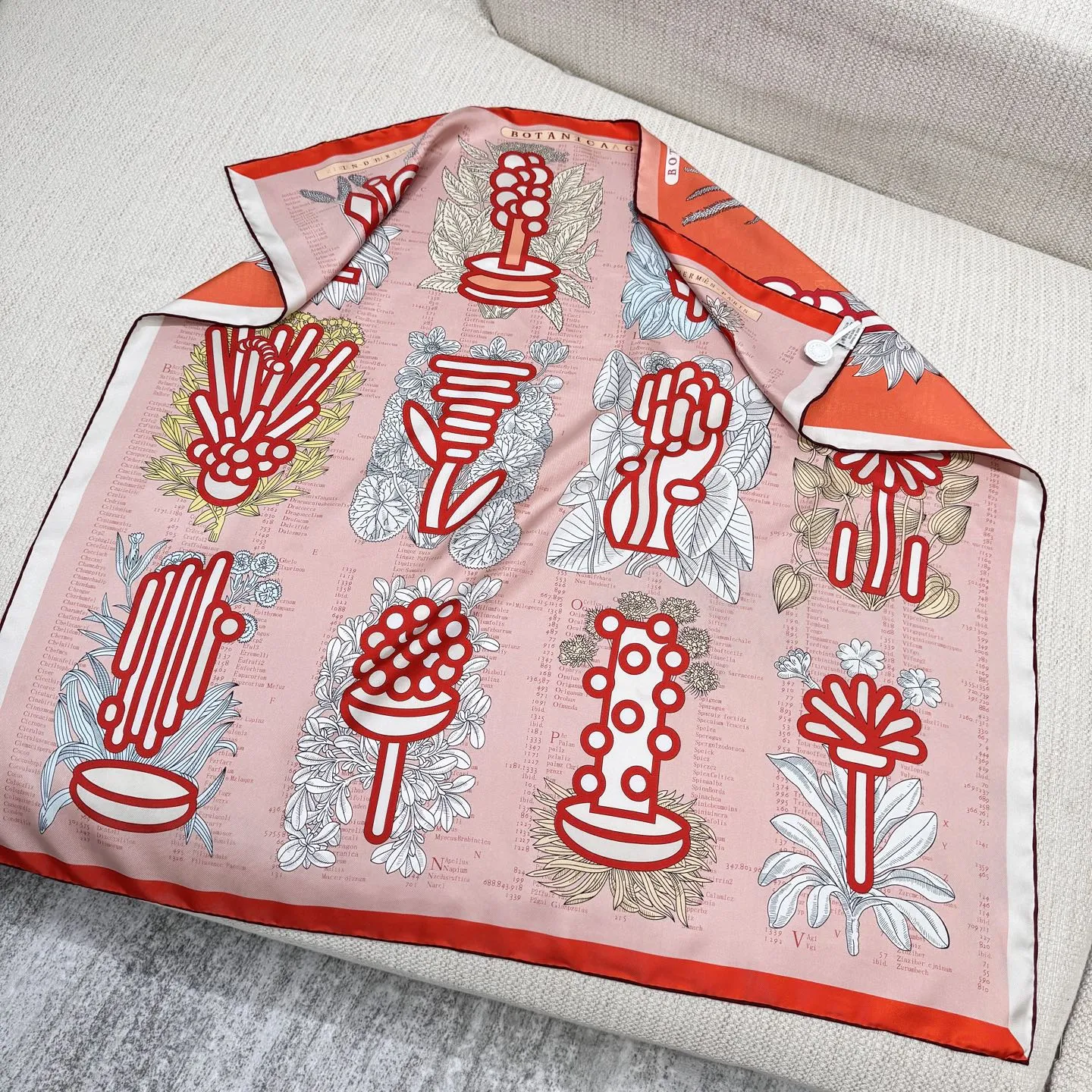 HERMES Женский платок из натурального шелка