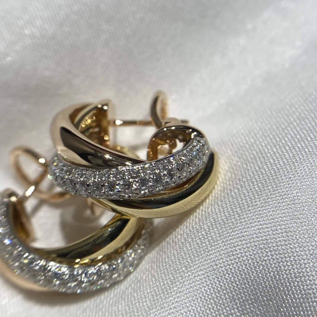 CARTIER Серьги Trinity из розового золота и бриллиантов CARTIER Серьги Trinity из розового золота и бриллиантов