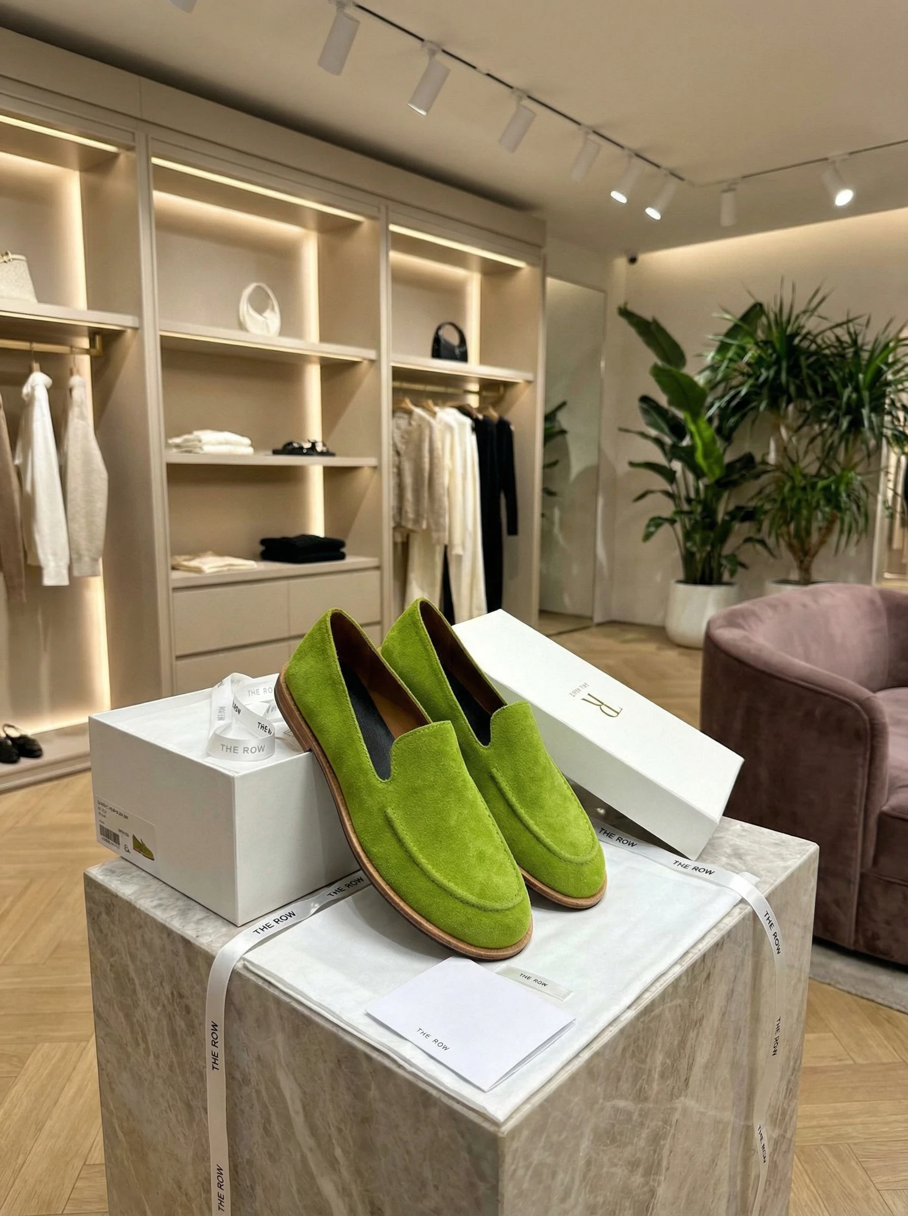 THE ROW Замшевые лоферы 