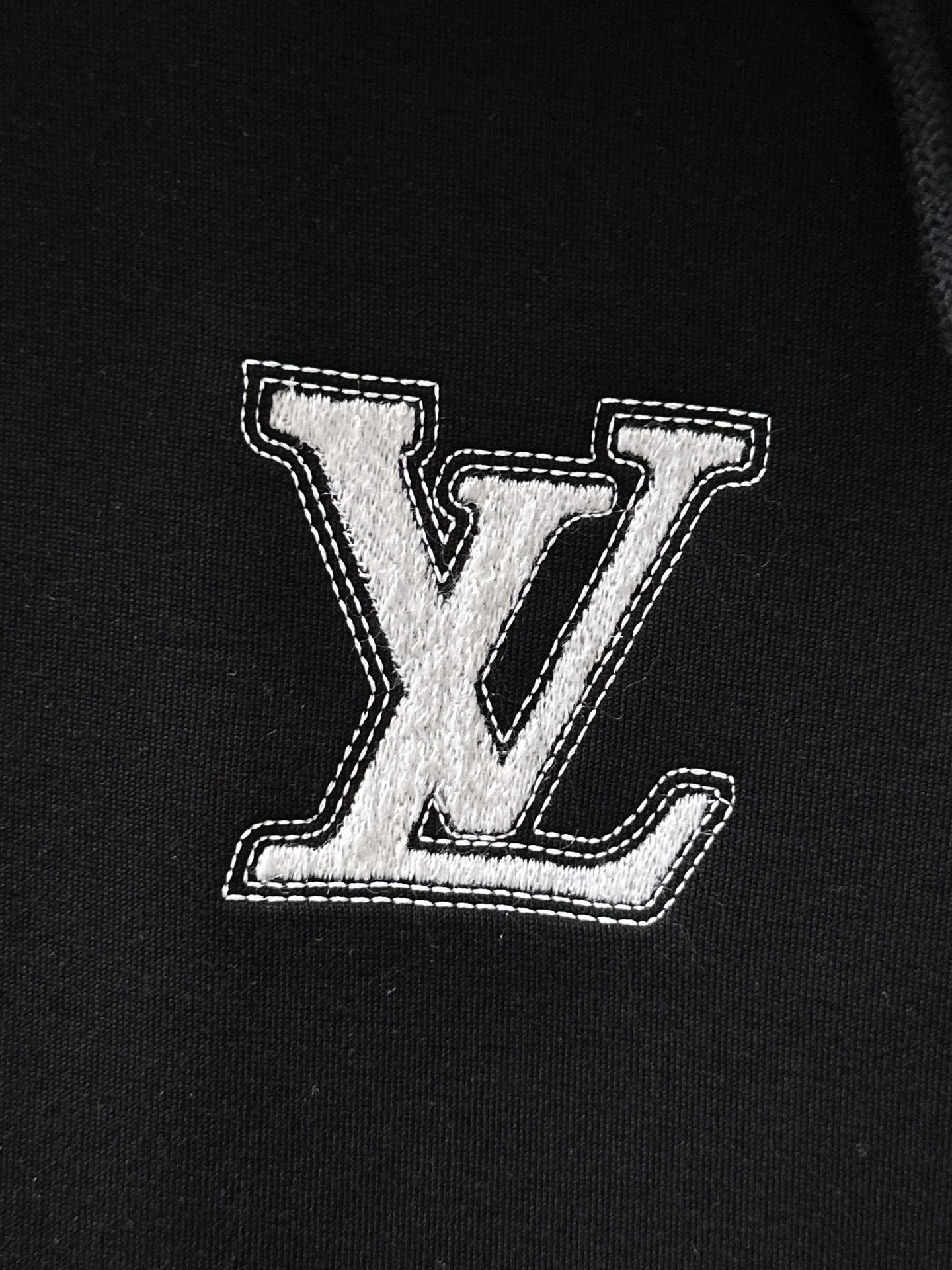 LOUIS VUITTON Мужская толстовка с вышитой аппликацией