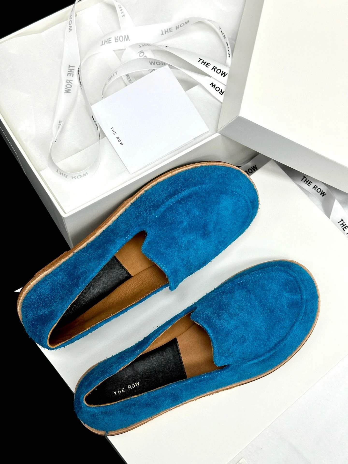 THE ROW Замшевые лоферы 