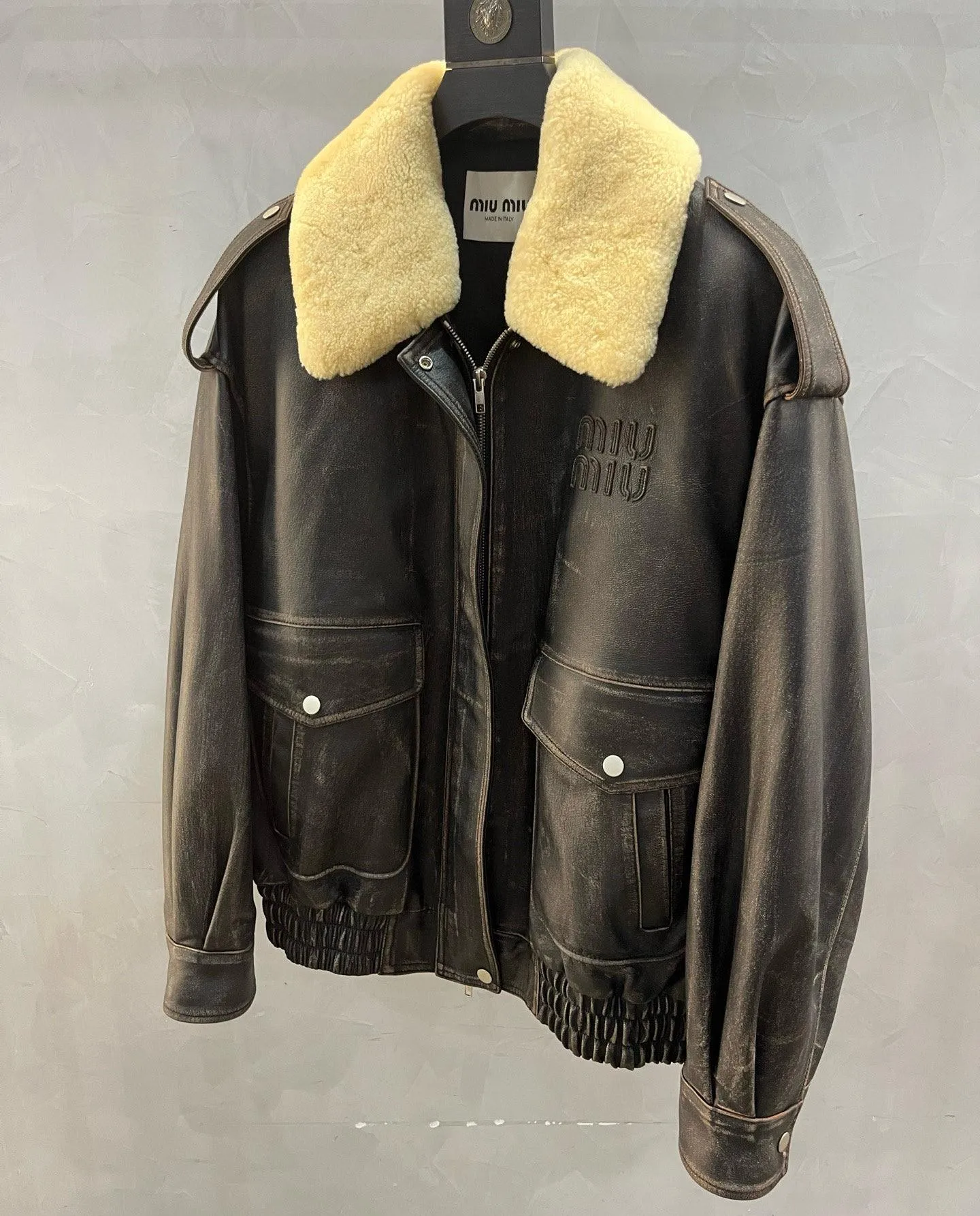 MIU MIU Кожаная куртка MIU MIU Кожаная куртка