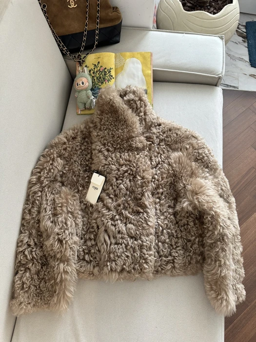 FENDI Женская дублёнка из овчины