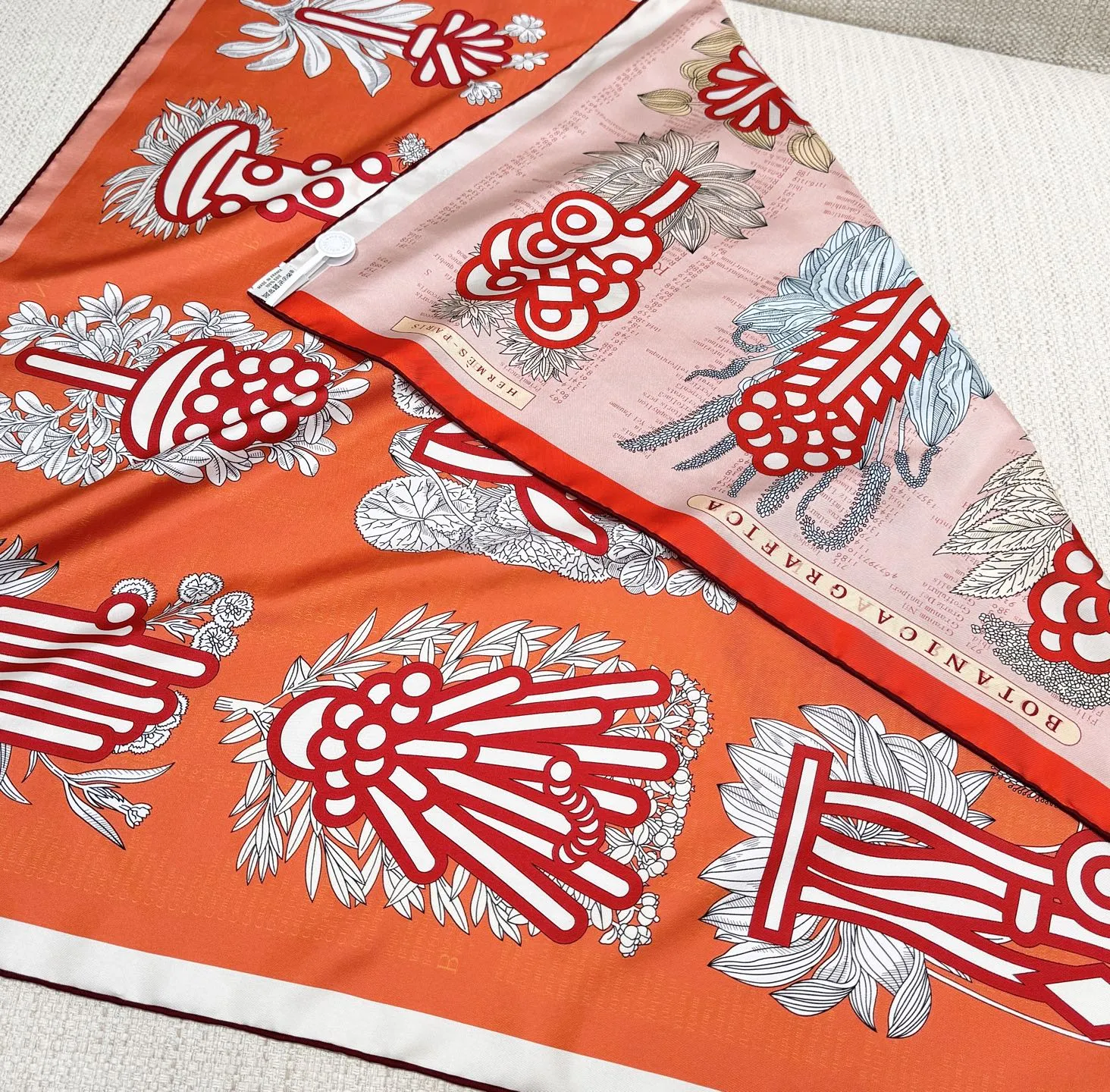 HERMES Женский платок из натурального шелка