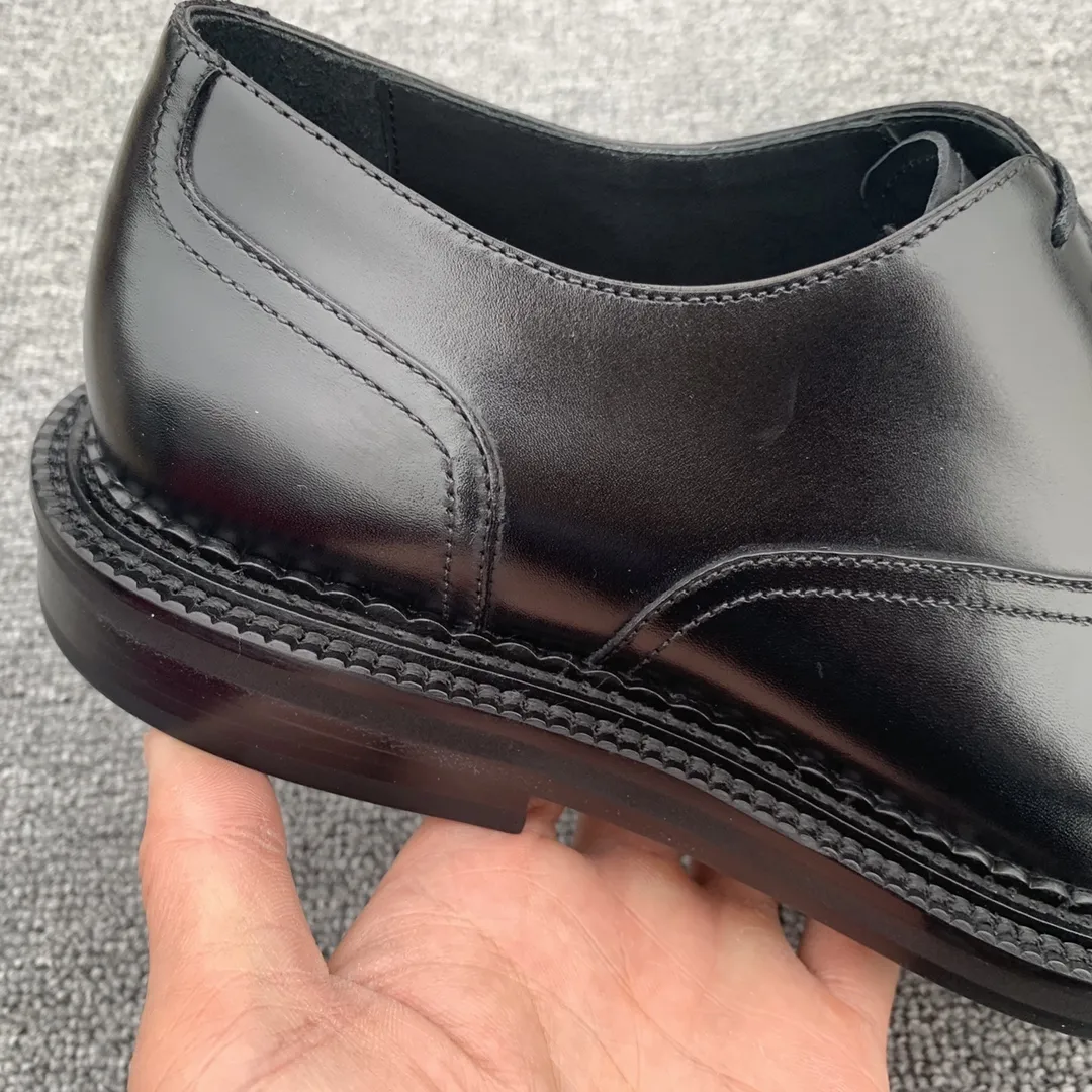 SALVATORE FERRAGAMO Мужские туфли-оксфорды из воловьей кожи