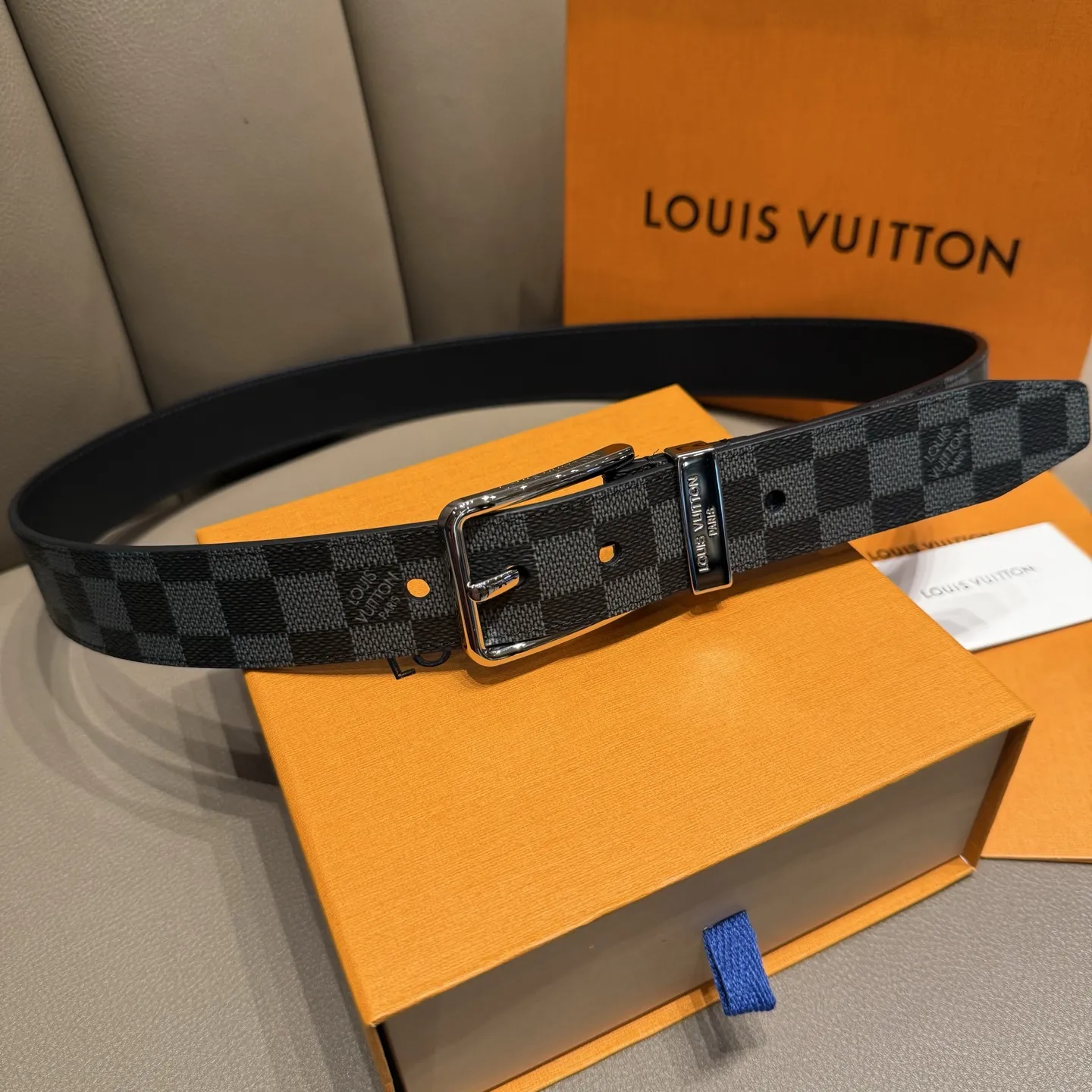 LOUIS VUITTON Мужской ремень коровья кожа