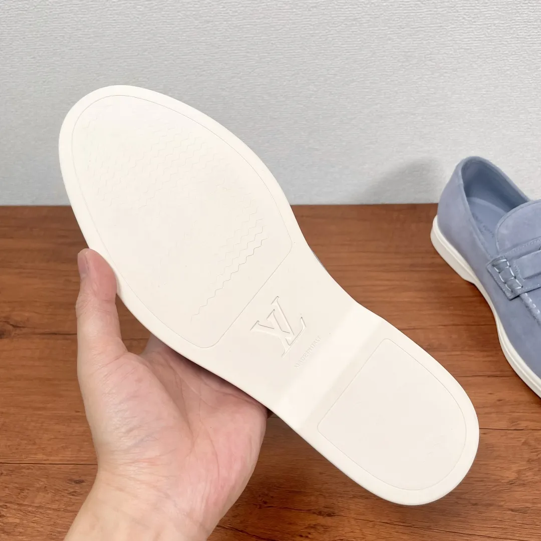 LOUIS VUITTON Мужские замшевые мокасины