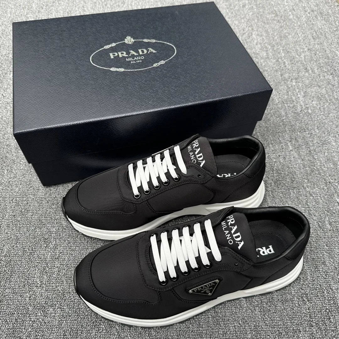 PRADA Мужские кроссовки из переработанного материала