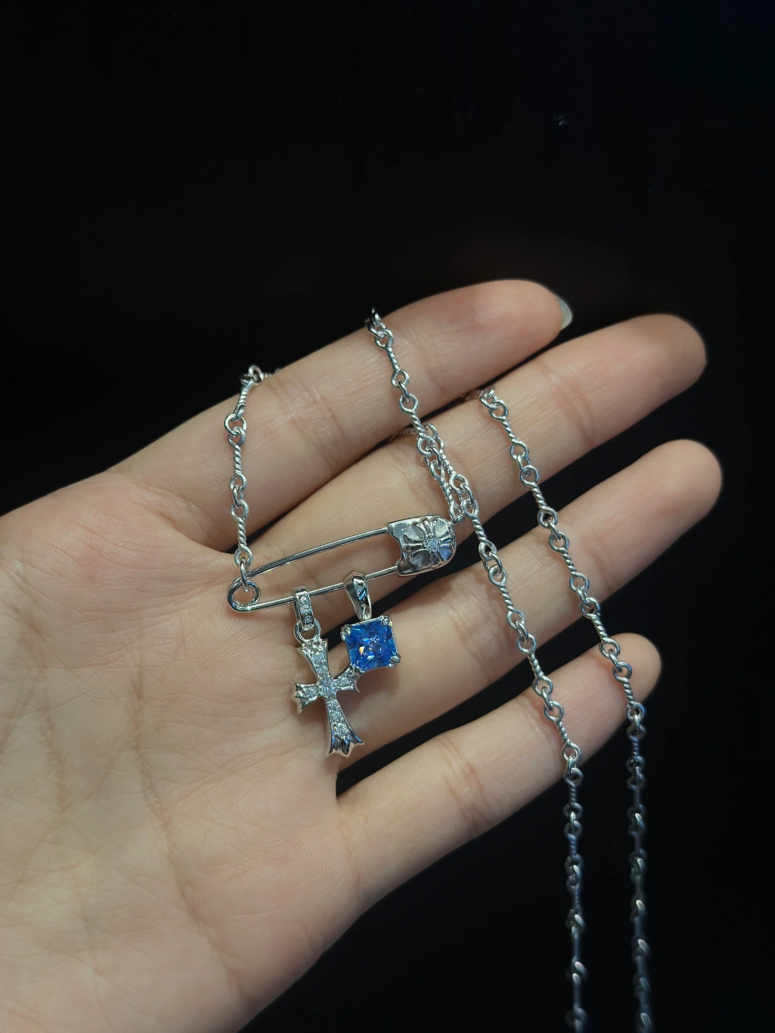 CHROME HEARTS Женское колье из серебра CHROME HEARTS Женское колье из серебра