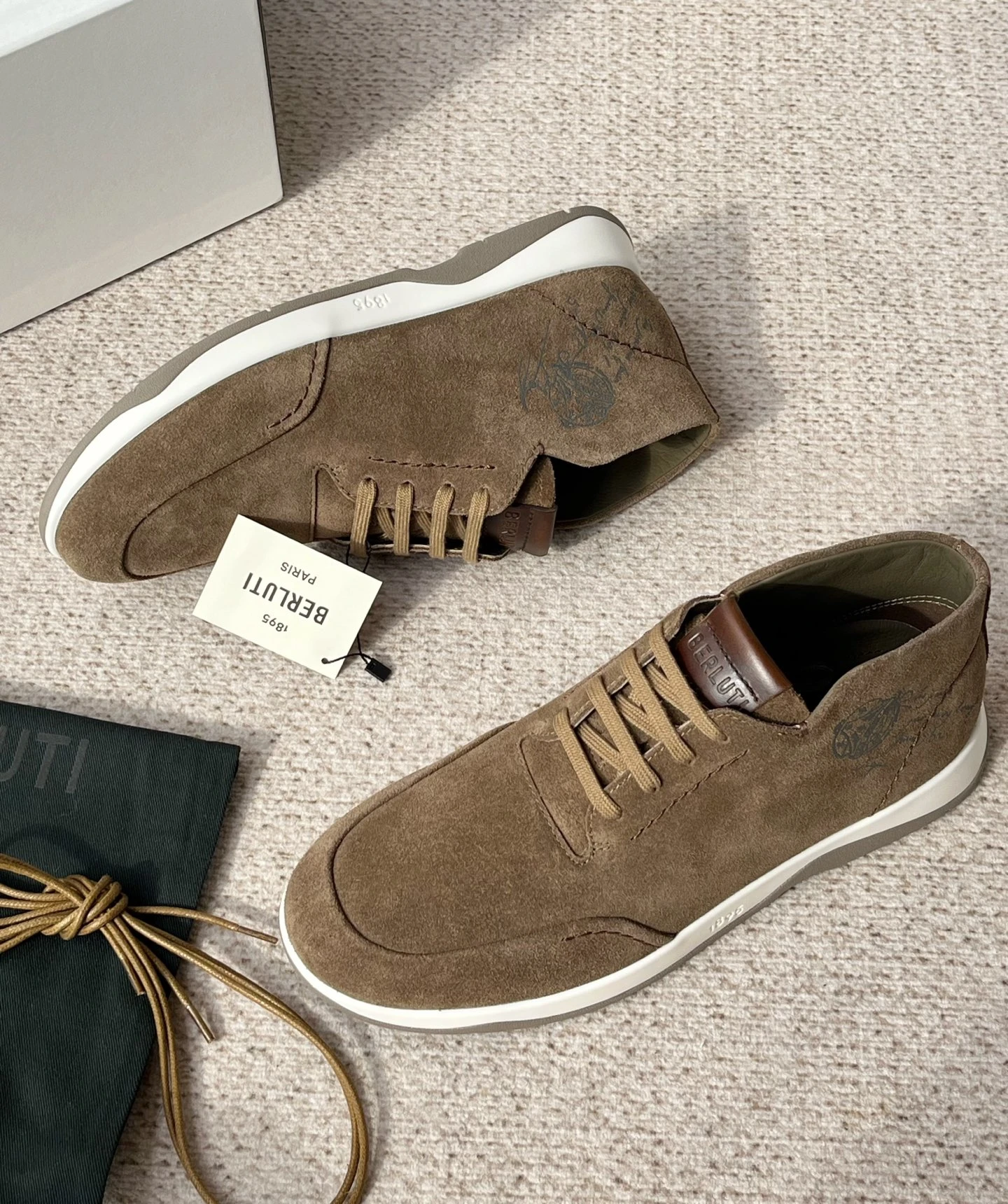 BERLUTI Мужские кроссовки из телячьей кожи 