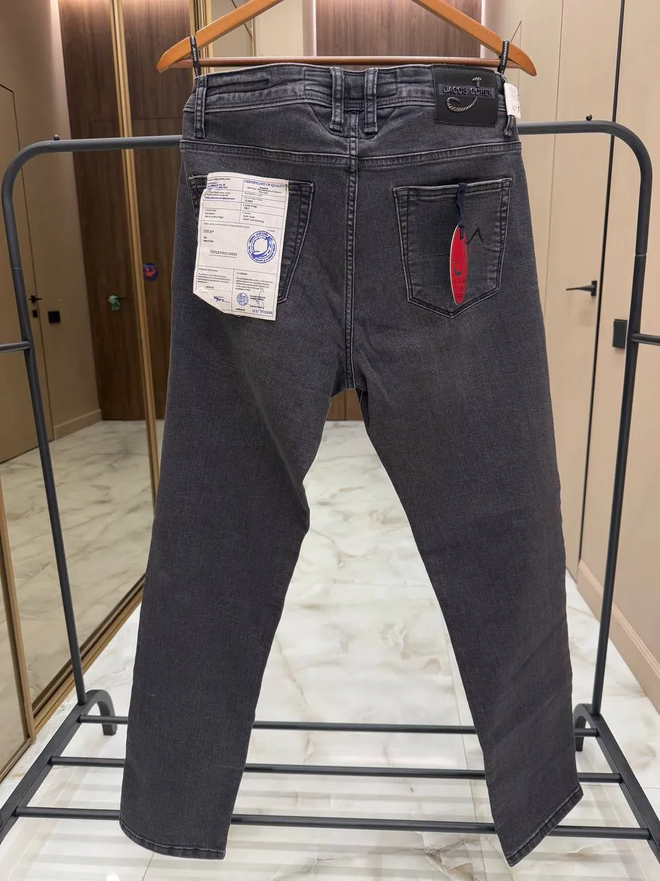 JACOB COHEN Мужские классические джинсы JACOB COHEN Мужские классические джинсы