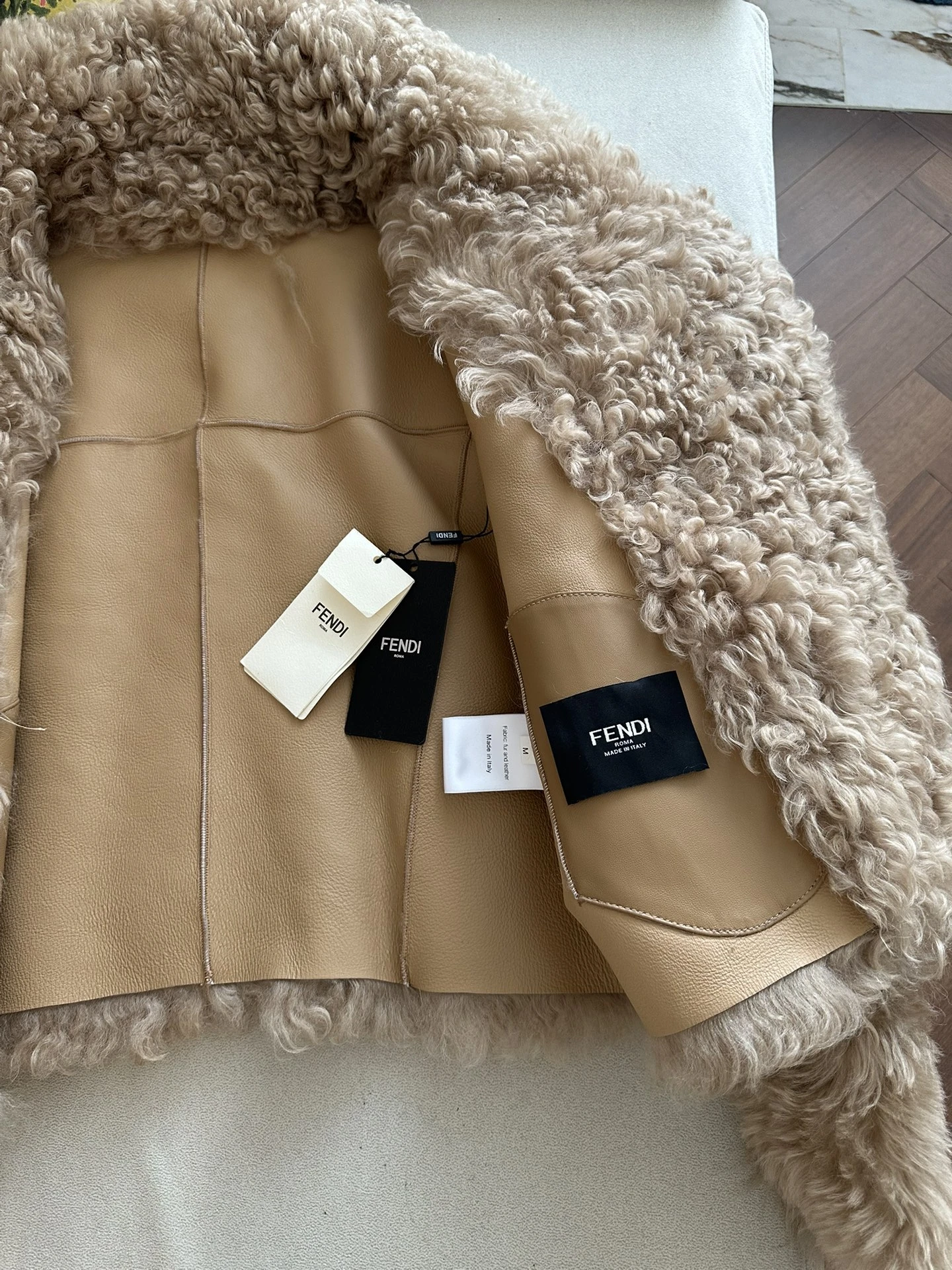 FENDI Женская дублёнка из овчины FENDI Женская дублёнка из овчины