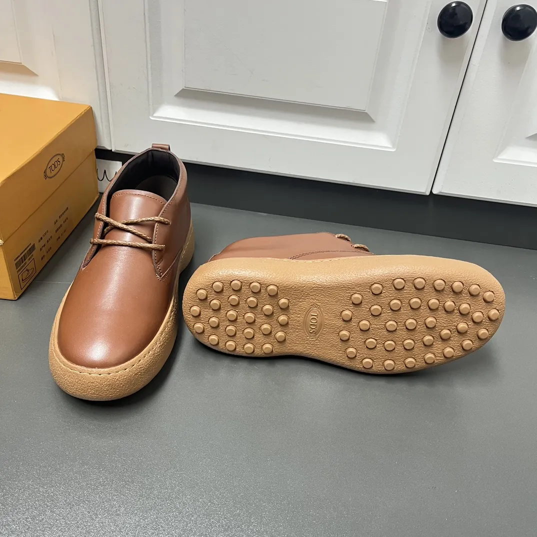 TOD'S Мужские ботинки дезерты из телячьей кожи TOD'S Мужские ботинки дезерты из телячьей кожи