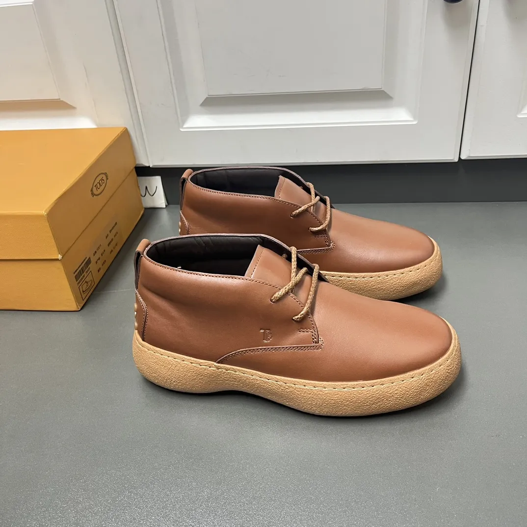 TOD'S Мужские ботинки дезерты из телячьей кожи TOD'S Мужские ботинки дезерты из телячьей кожи