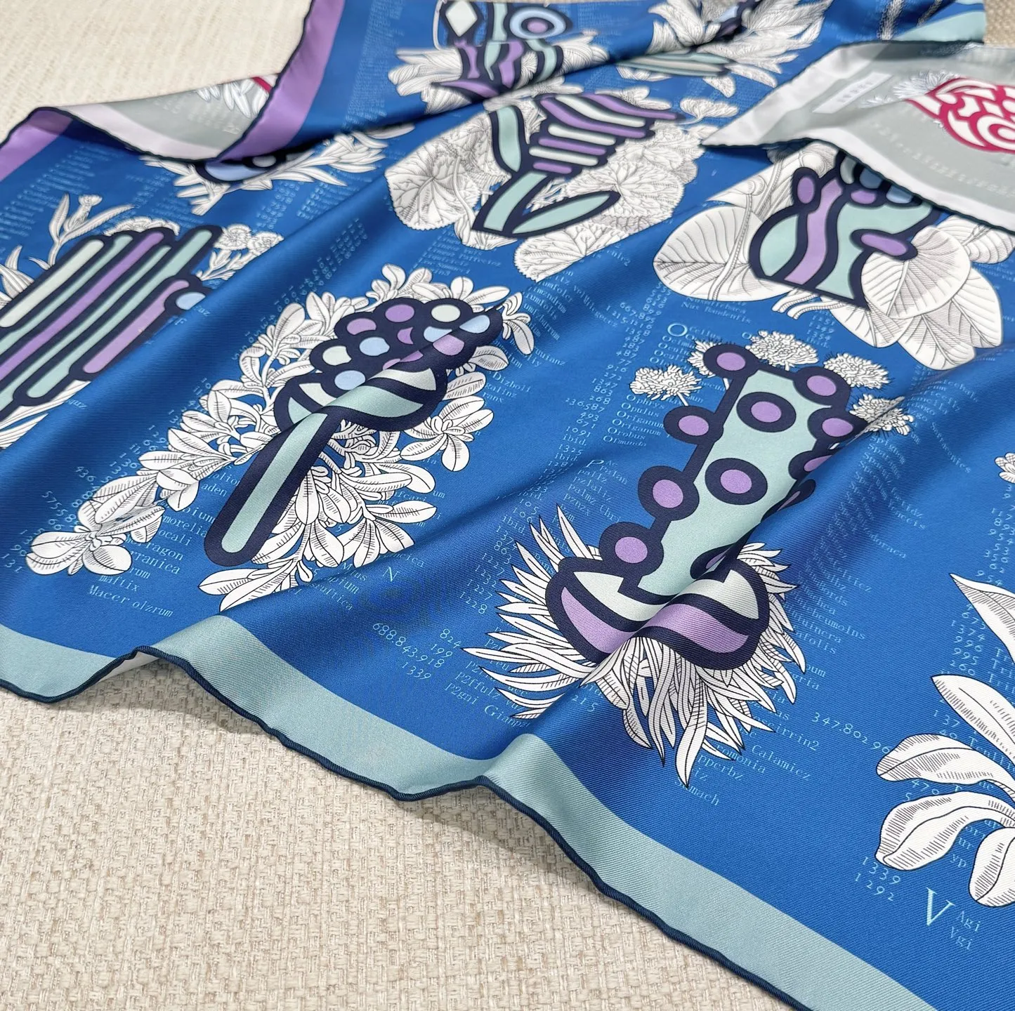 HERMES Женский платок из натурального шелка