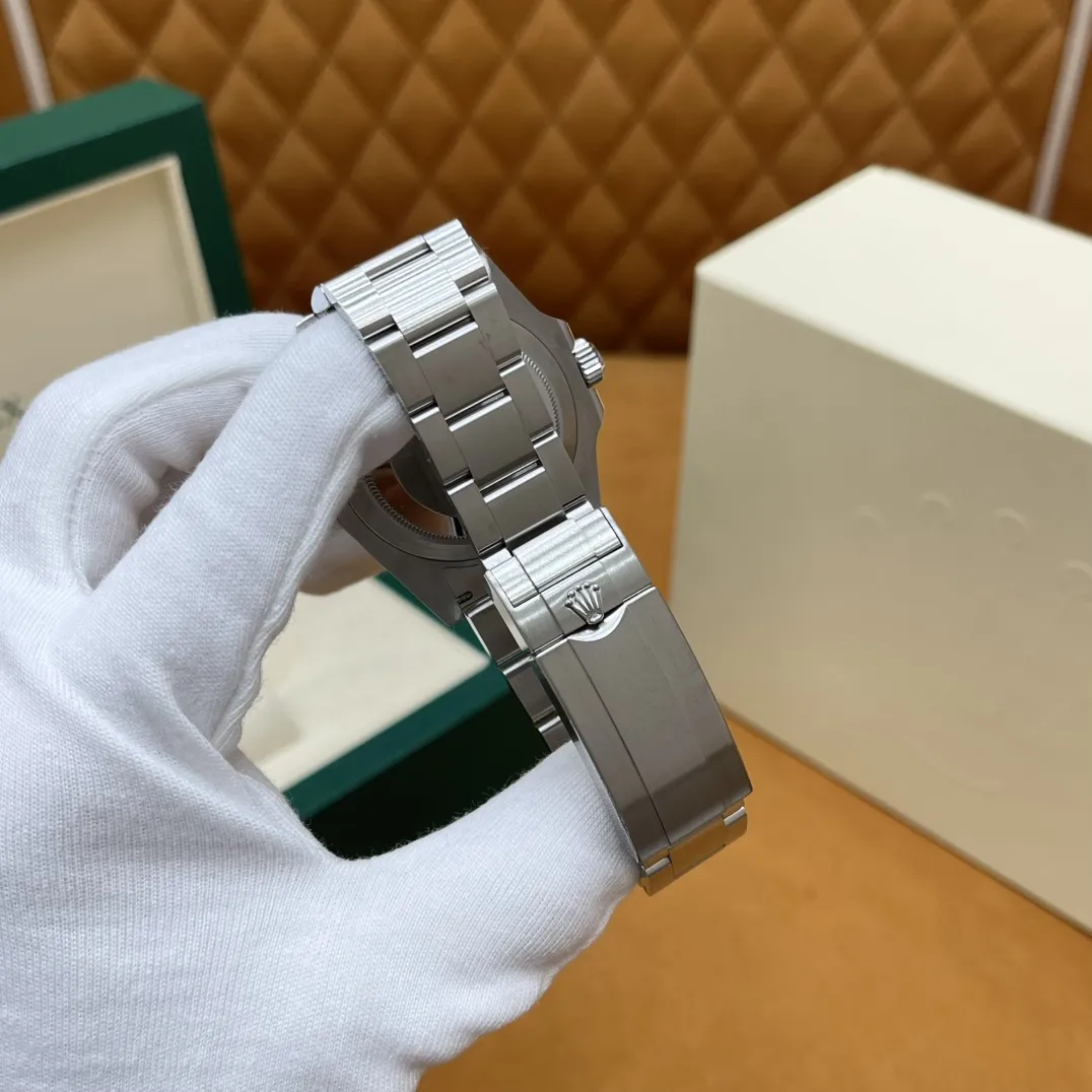 ROLEX Мужские часы Submariner m124060-0001 41 мм ROLEX Мужские часы Submariner m124060-0001 41 мм