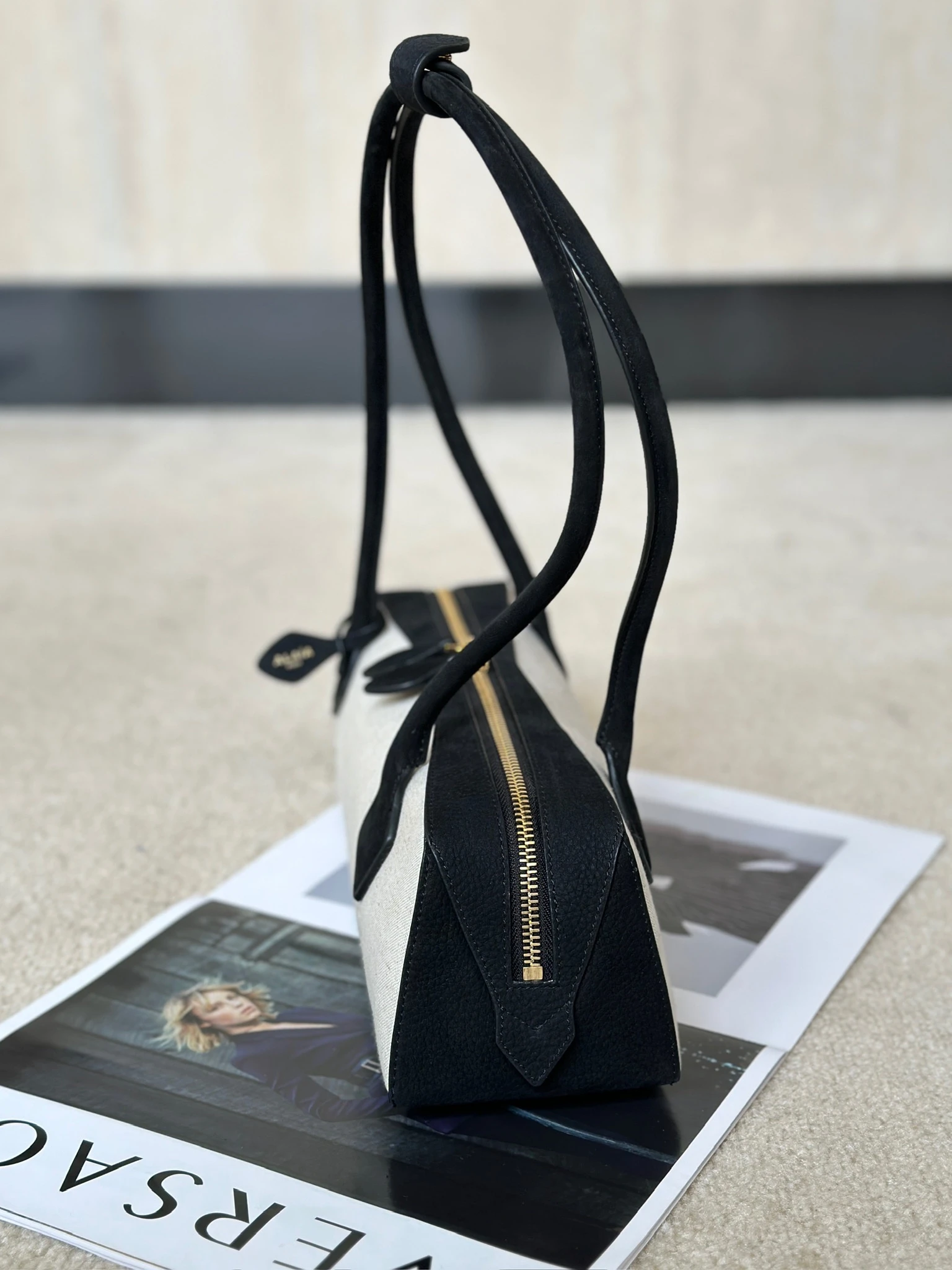 ALAIA Женская сумка Le Teckel комбинированная