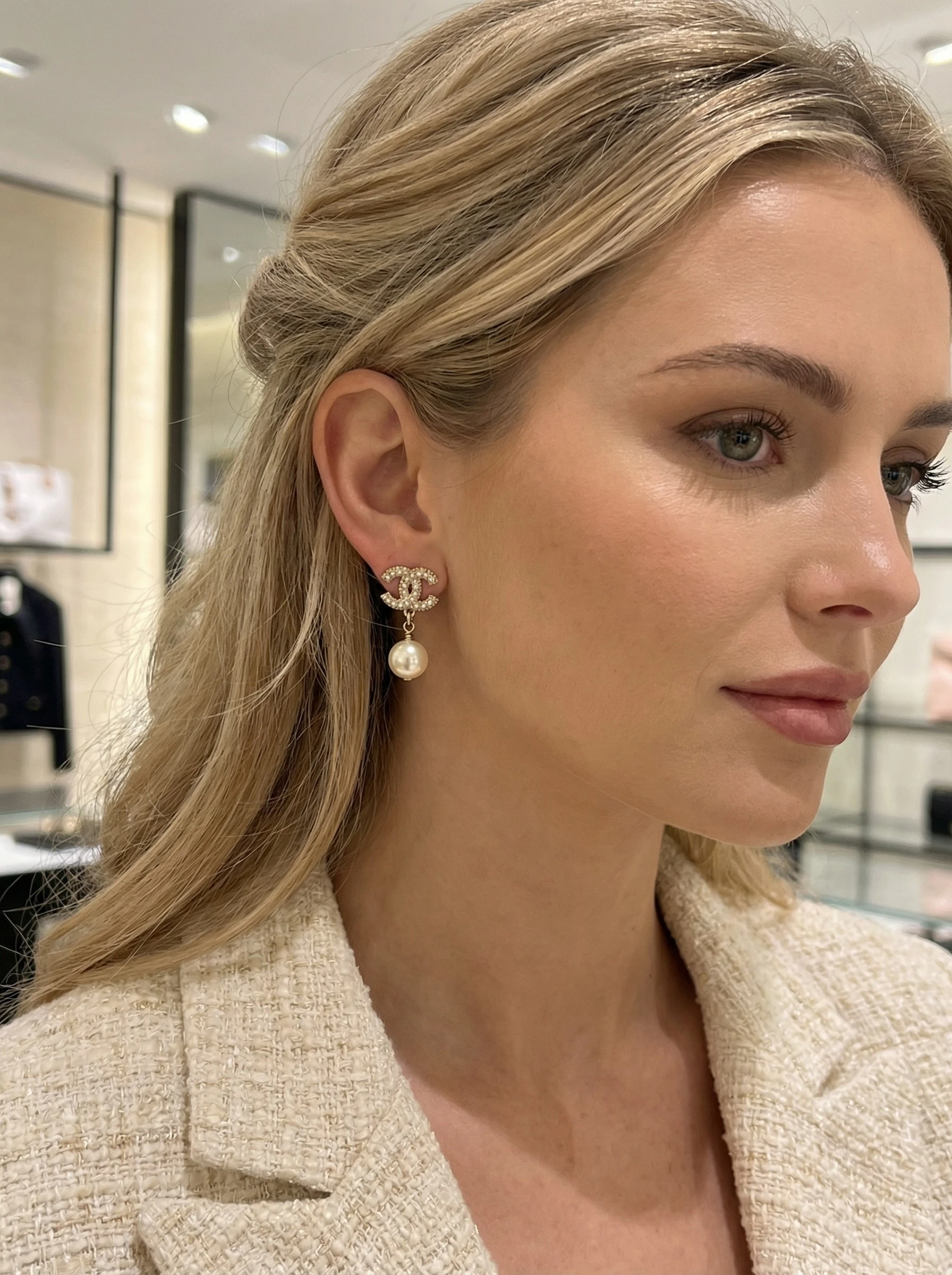 CHANEL Женские серьги и Колье из латуни с жемчугом CHANEL Женские серьги и Колье из латуни с жемчугом