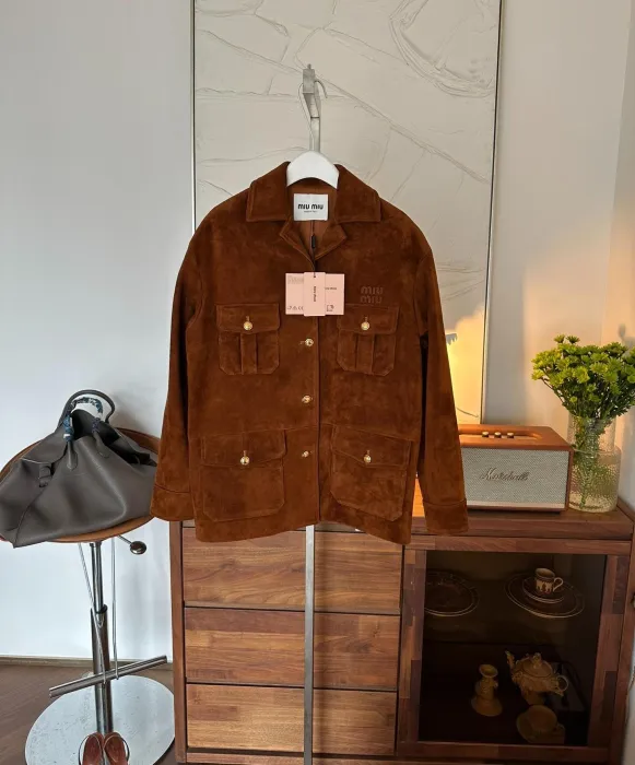 MIU MIU Женская куртка из замши