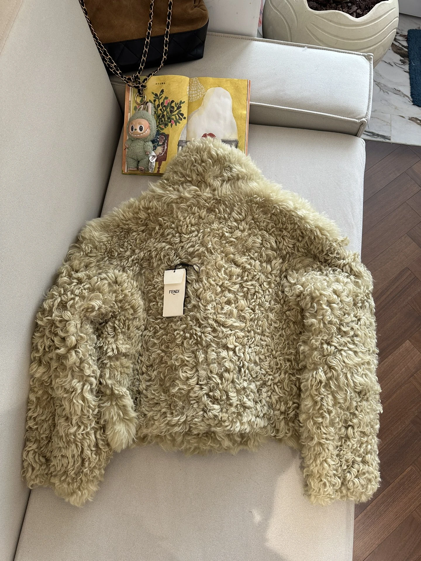 FENDI Женская шуба из овчины 