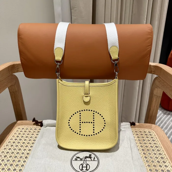  Hermes Женская сумка Evelyne 16 см 1Z/Jaune Poussin Clemence