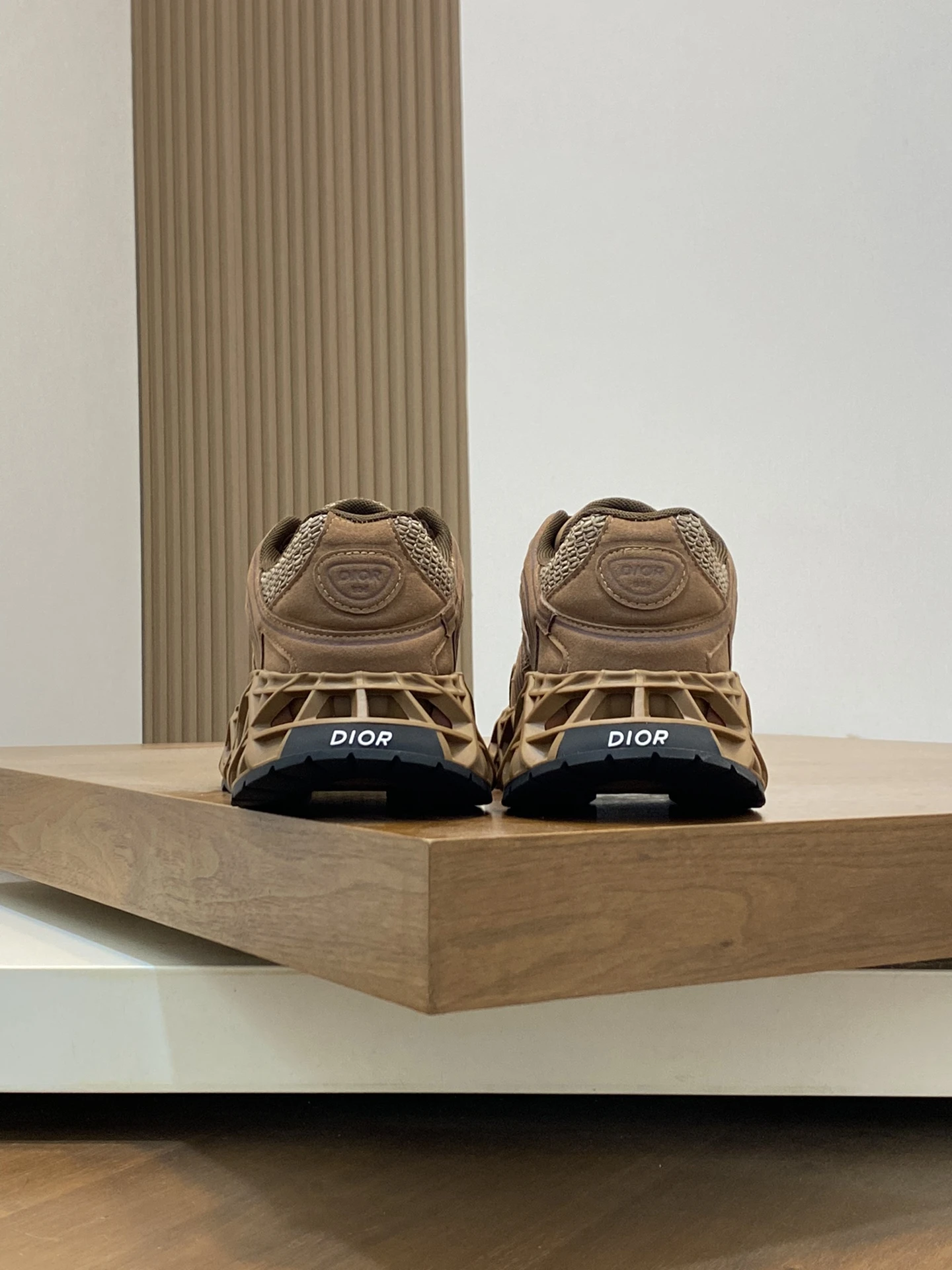 CHRISTIAN DIOR Мужские кроссовки B35 CHRISTIAN DIOR Мужские кроссовки B35