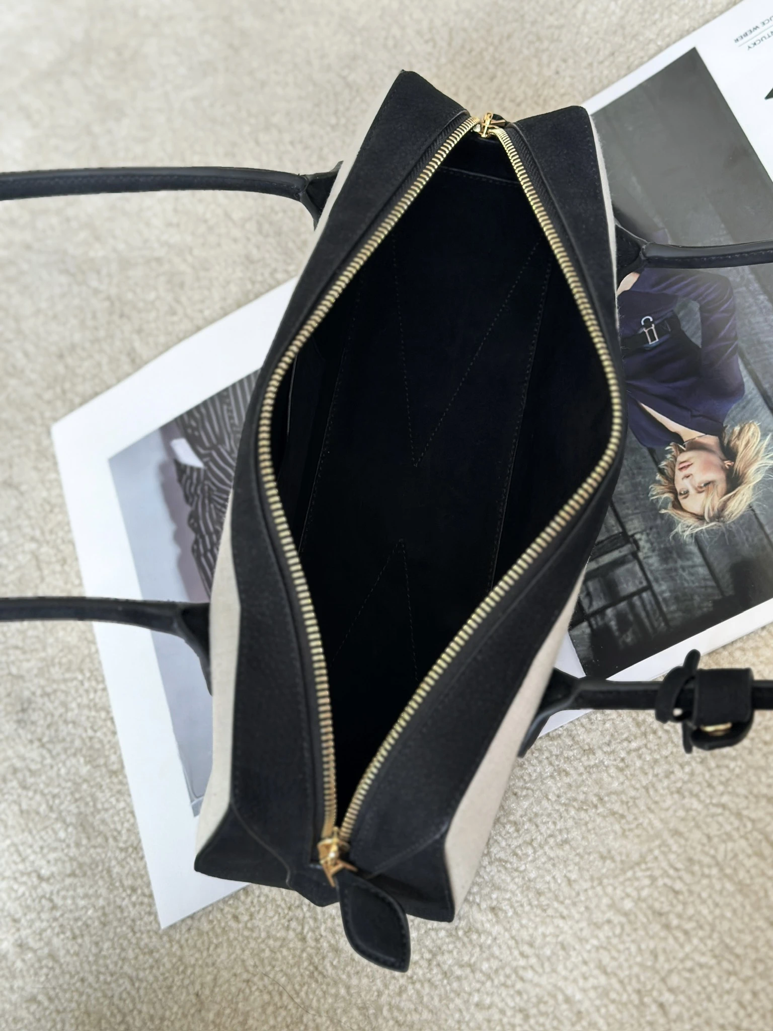 ALAIA Женская сумка Le Teckel комбинированная