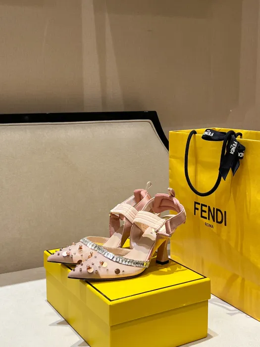 FENDI Туфли женские