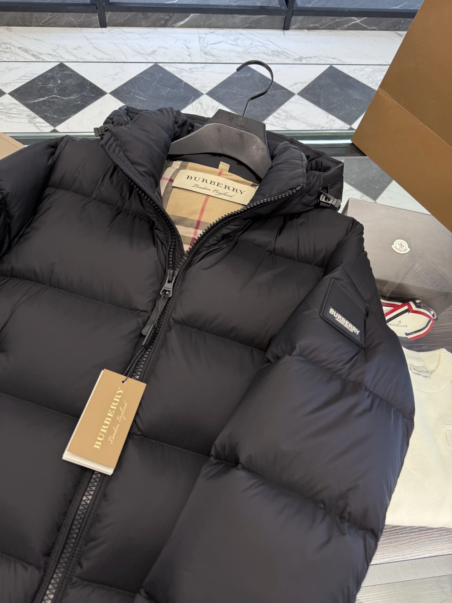 BURBERRY Мужская куртка на пуховом наполнителе темно-синяя BURBERRY Мужская куртка на пуховом наполнителе темно-синяя