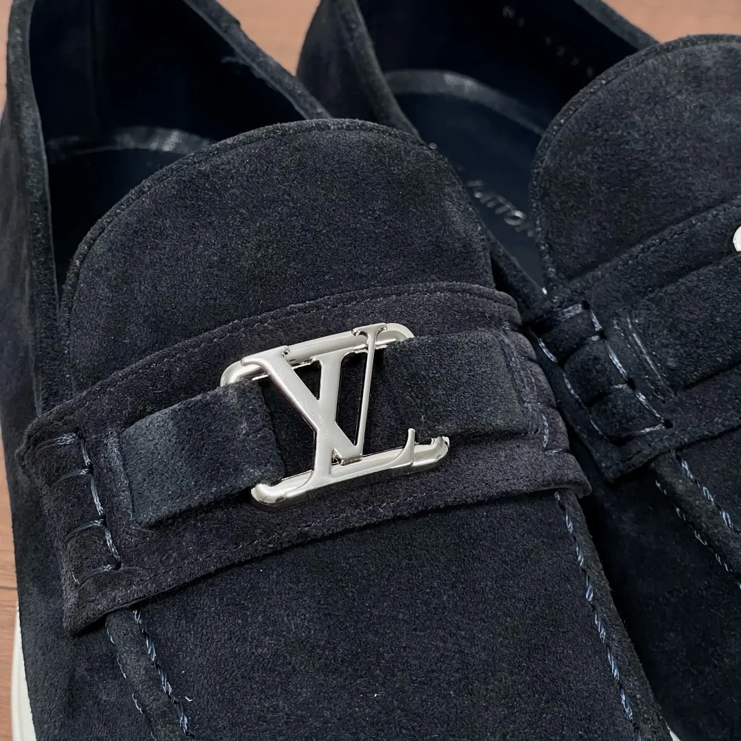 LOUIS VUITTON Мужские замшевые мокасины