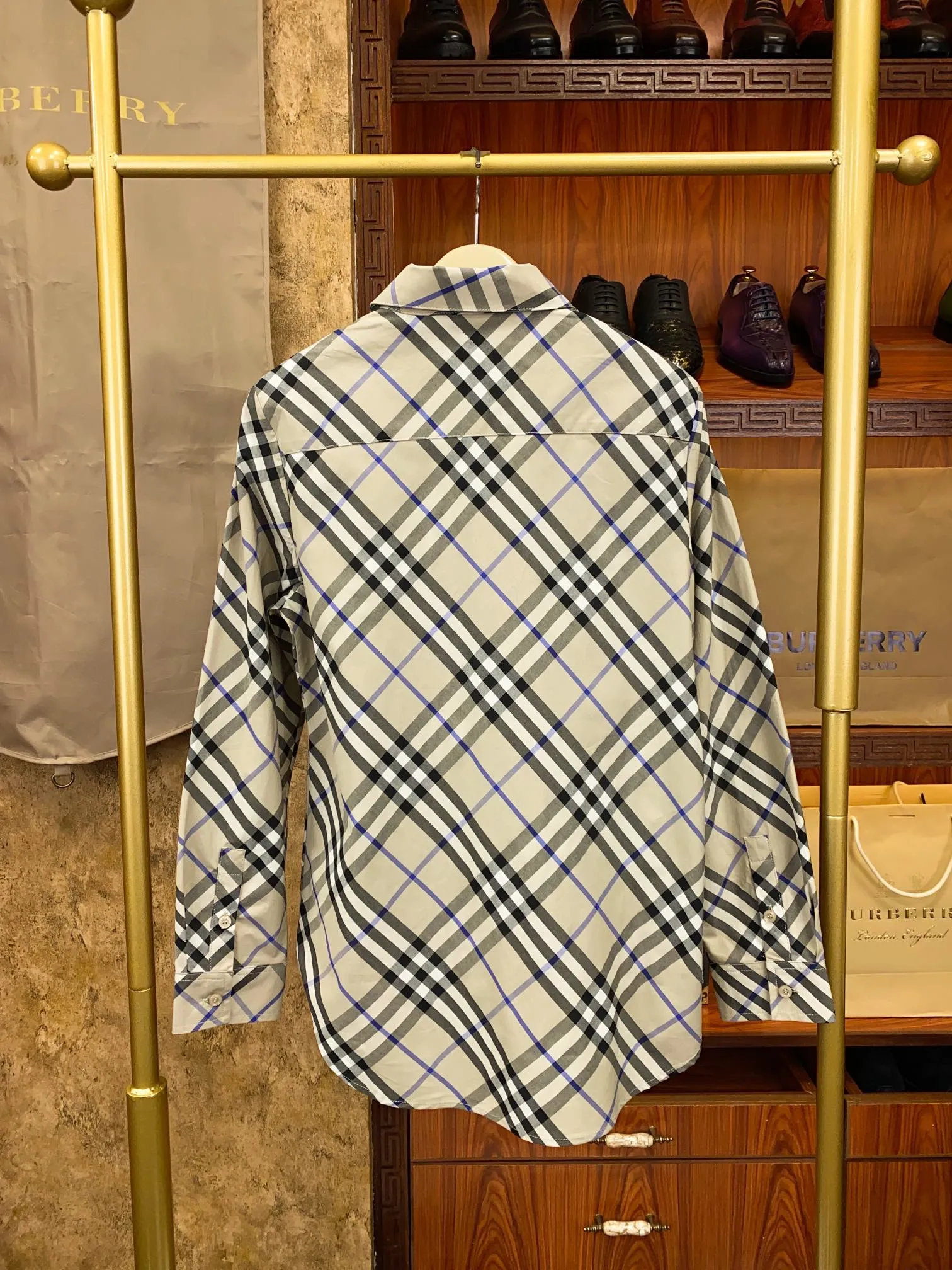 BURBERRY Мужская рубашка из дышащего хлопка BURBERRY Мужская рубашка из дышащего хлопка