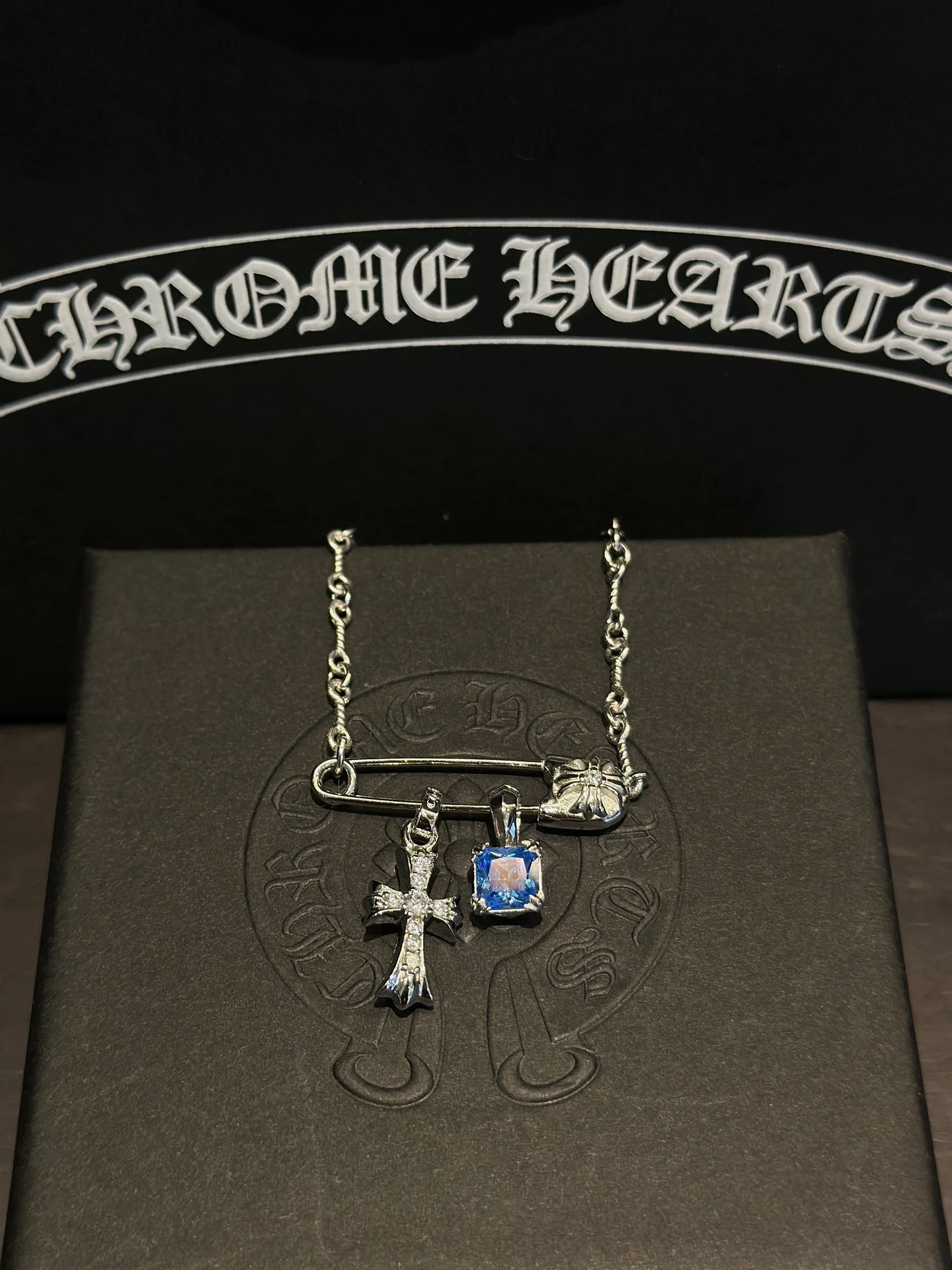 CHROME HEARTS Женское колье из серебра CHROME HEARTS Женское колье из серебра