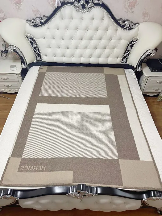 HERMES Плед из шерсти и кашемира Riviera Blanket