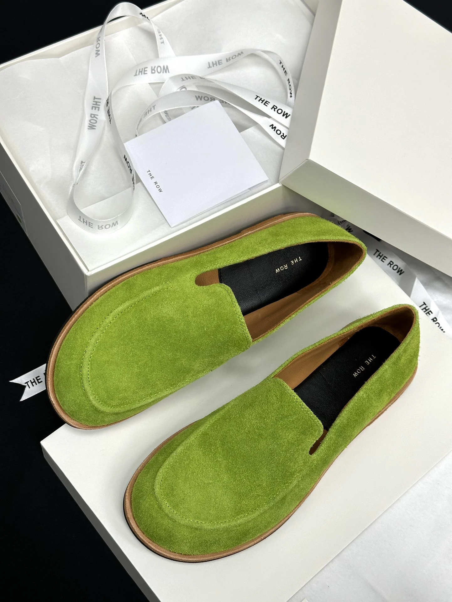 THE ROW Замшевые лоферы 