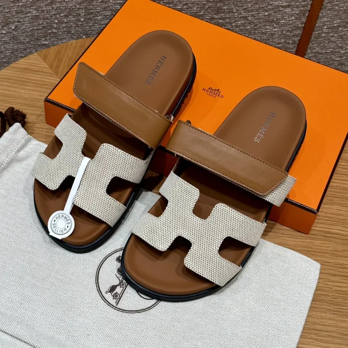 HERMES Женские сандалии Chypre из холста