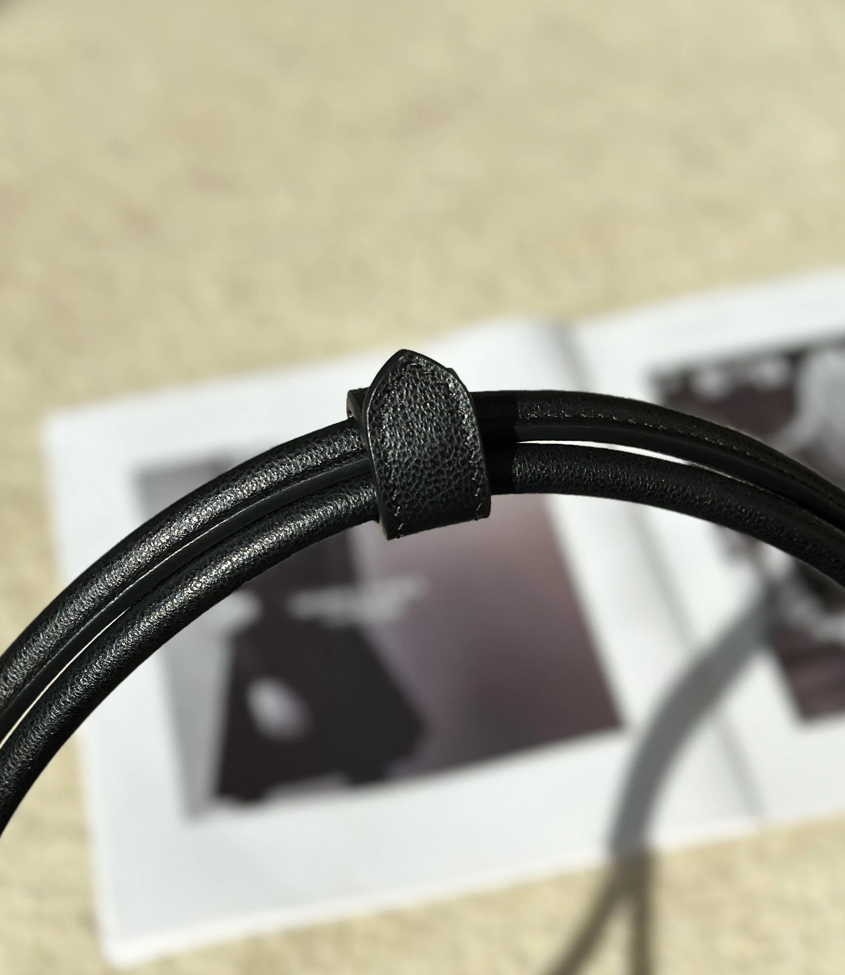 ALAIA Женская сумка Le Teckel комбинированная