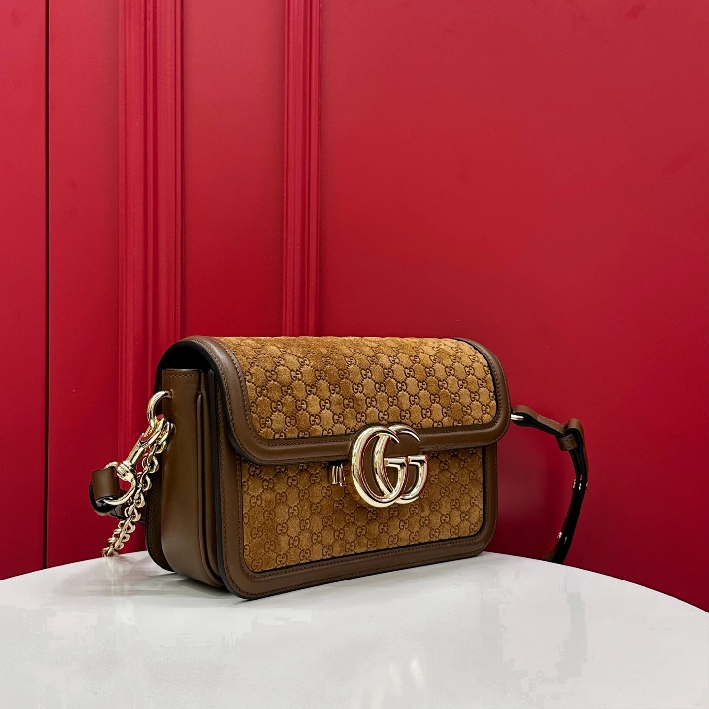 GUCCI Женская сумка Gucci go small shoulder bag