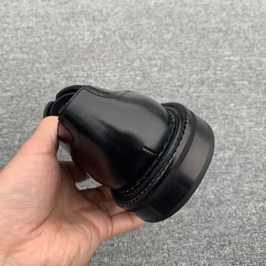 SALVATORE FERRAGAMO Мужские туфли-оксфорды из воловьей кожи