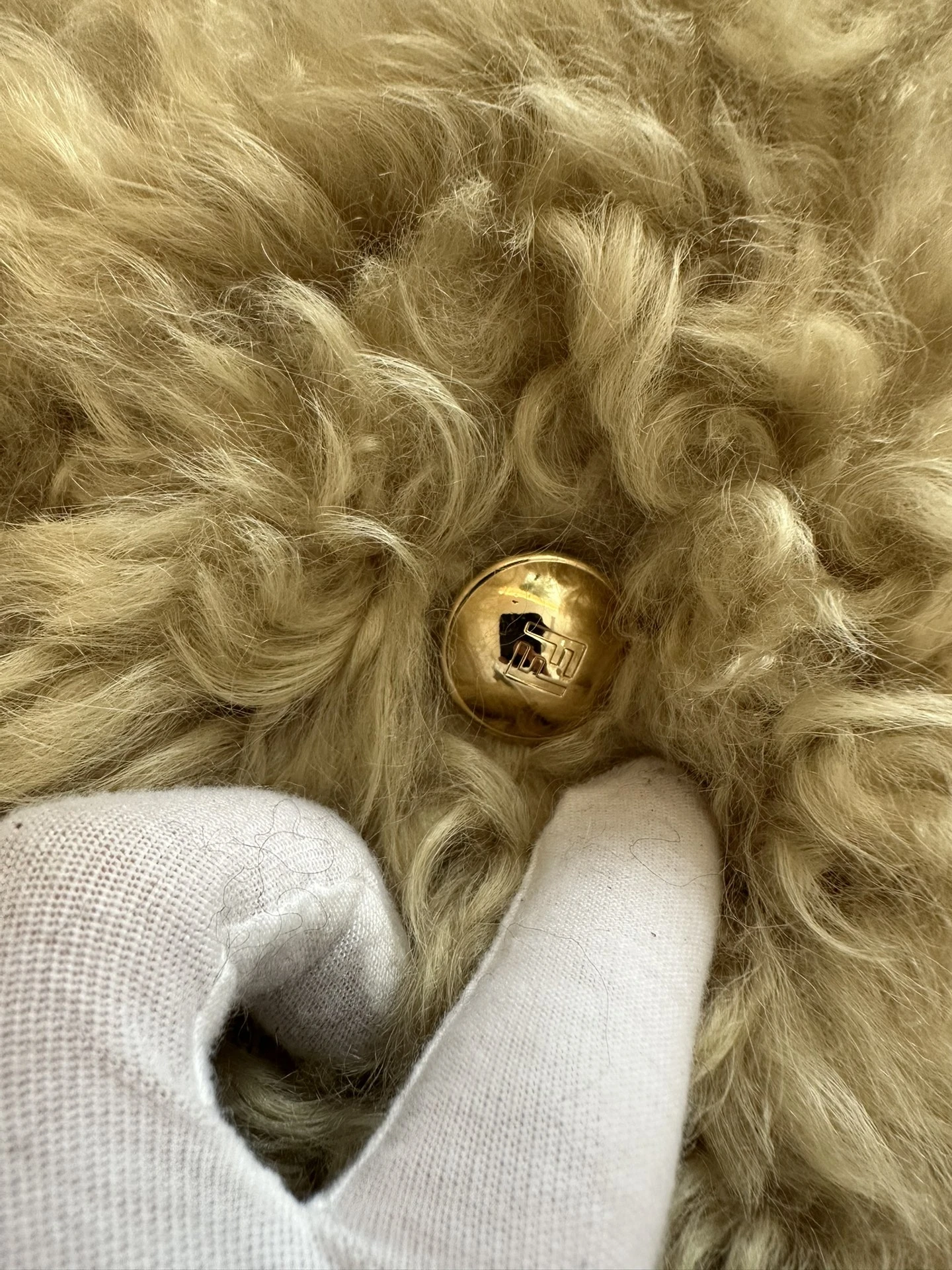 FENDI Женская шуба из овчины 