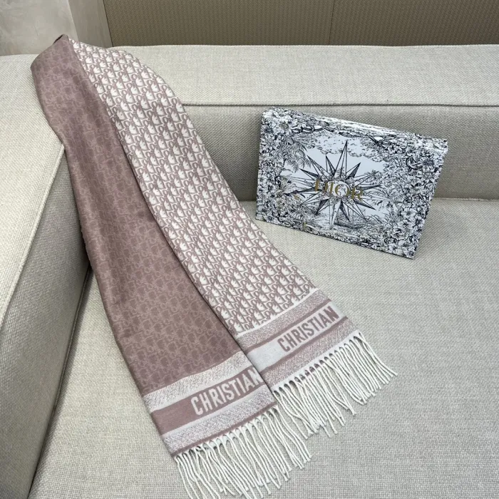 CHRISTIAN DIOR Женский шарф из кашемира