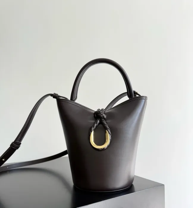 BOTTEGA VENETA Сумка Liberta Bucket Small