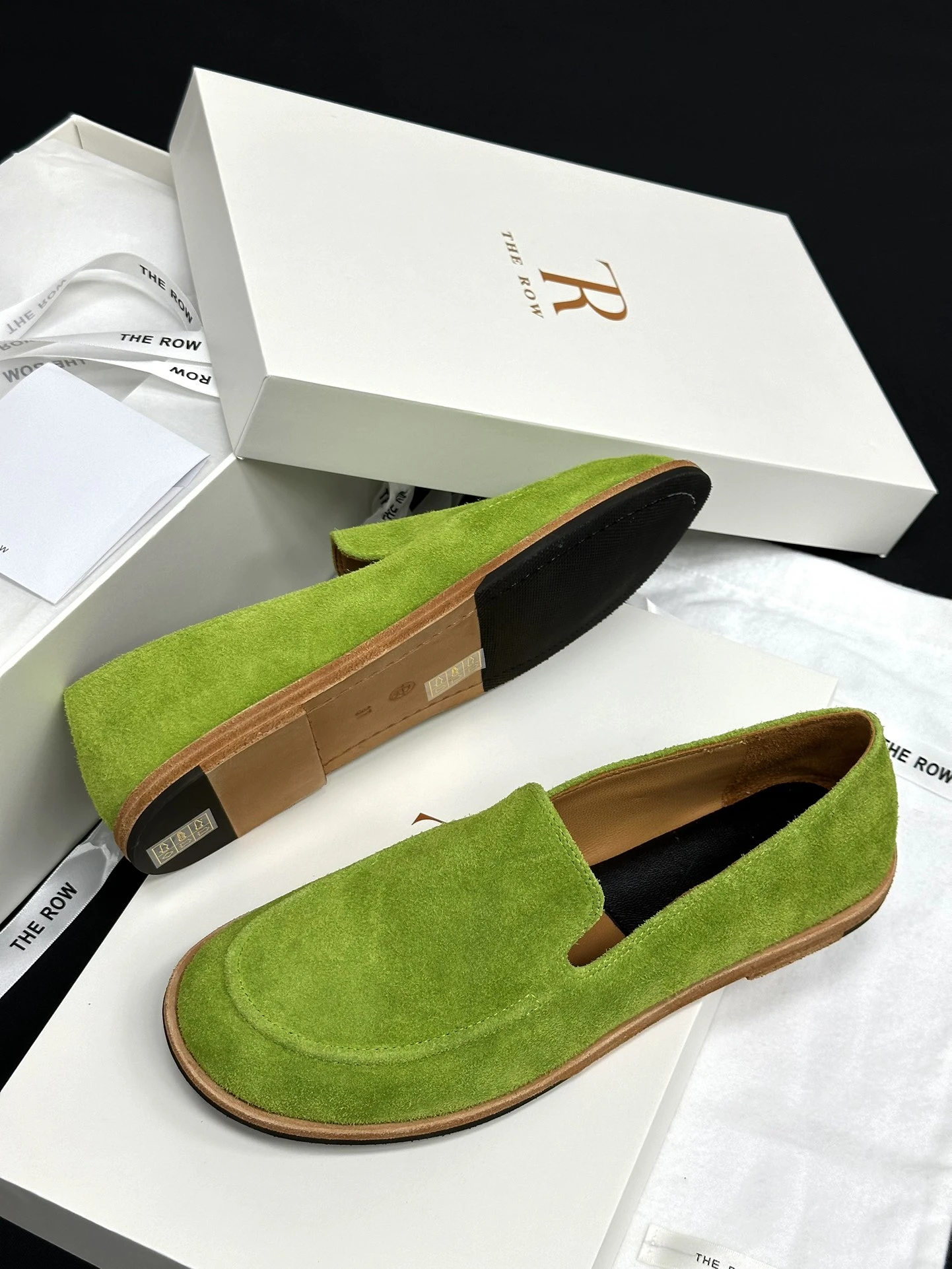 THE ROW Замшевые лоферы 