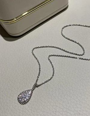 BOUCHERON Женское колье Serpent Bohème белое золото и бриллианты