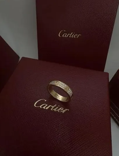 CARTIER Кольцо Love из жёлтого золота и бриллиантов