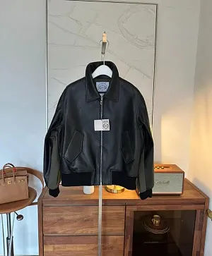 LOEWE Женская кожаная куртка элегантная