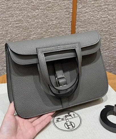 HERMES Женская сумка Halzan 25 см 0L Clemence