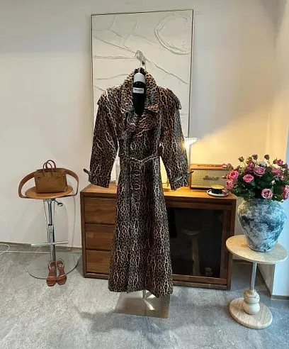 SAINT LAURENT Женский леопардовый плащ из кожи