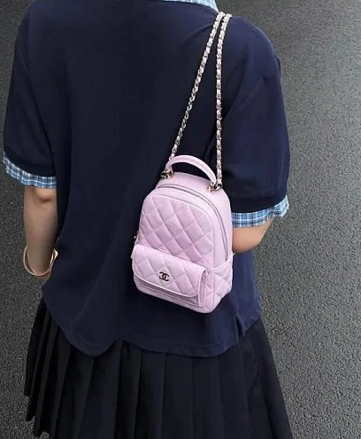 CHANEL Женский Рюкзак 24C